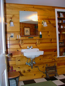 Beautiful large bathroom for the Cameron Room at Currier House